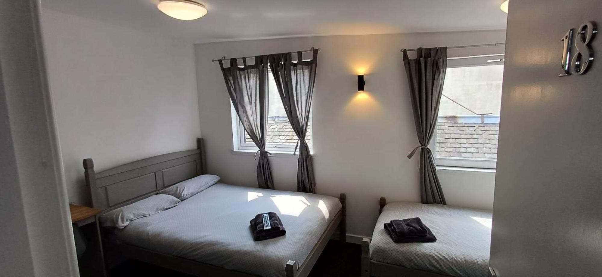 The Queens Hotel Cardenden Dış mekan fotoğraf